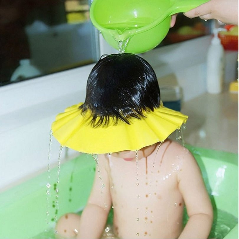 Visière chapeau pour douche bébé I ShampooCap™ - L'Univers de Bébé & Maman